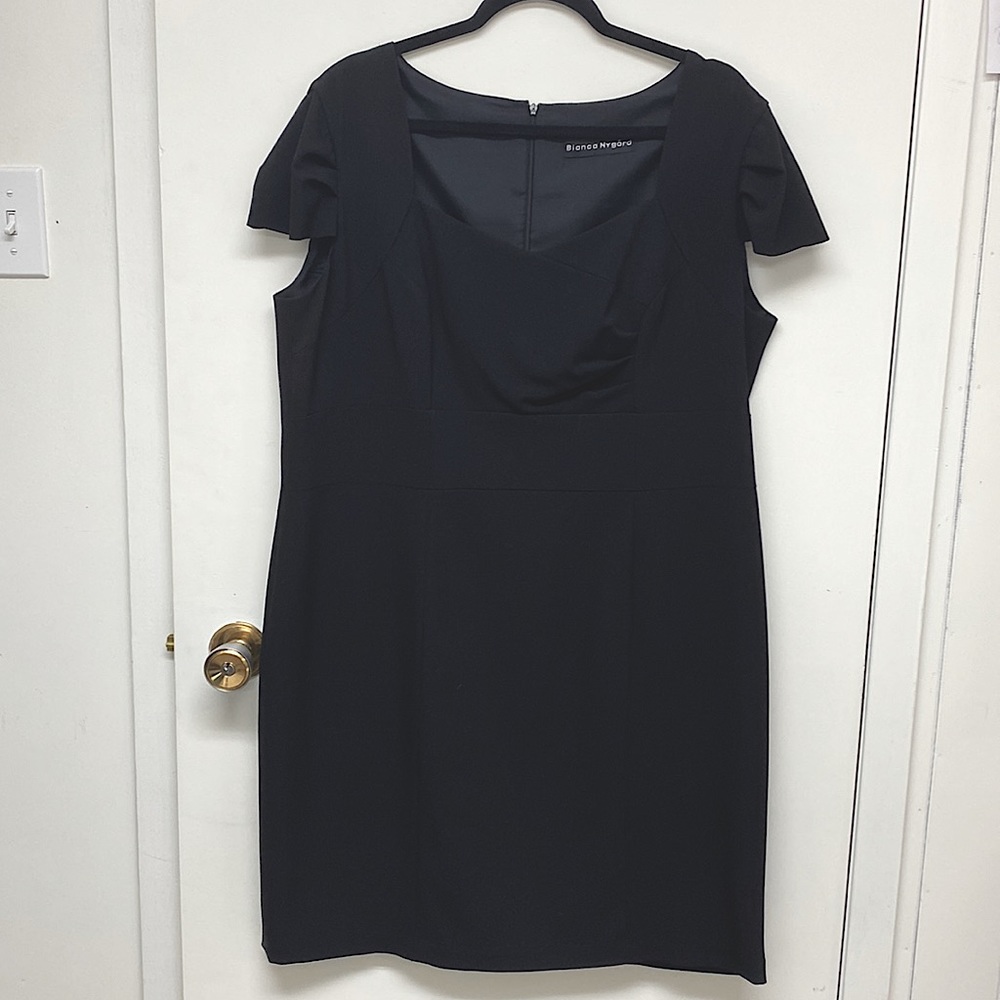 LBD Bianca Nygaard classic and flattering size 16